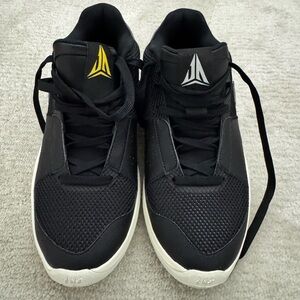 NIKE JA MORANT 1 Ain’t Ducking No Smoke BASKETBALL SHOES  MEN'S 10